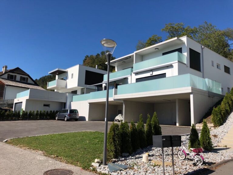 1 villa de 3 appartements